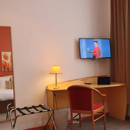 Отель Logis-hotel Des Oliviers Тьонвиль