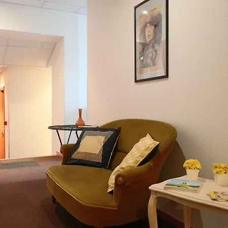 Logis-hotel Des Oliviers Тьонвиль