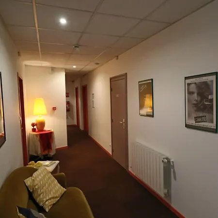 Szálloda Logis-hotel Des Oliviers 2*