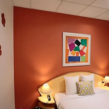Logis-hotel Des Oliviers 호텔 티옹빌
