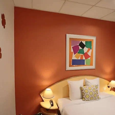 Logis-hotel Des Oliviers Szálloda 2*