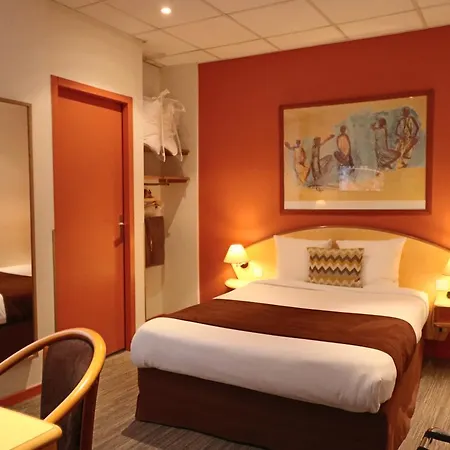 Logis-hotel Des Oliviers Szálloda 2*