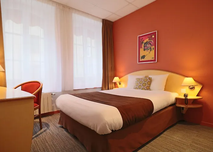 Hotel Logis-hotel Des Oliviers 2*