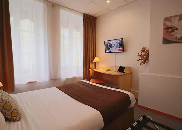 Logis-hotel Des Oliviers 2*