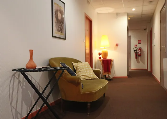 Hotel Logis-hôtel Des Oliviers Thionville