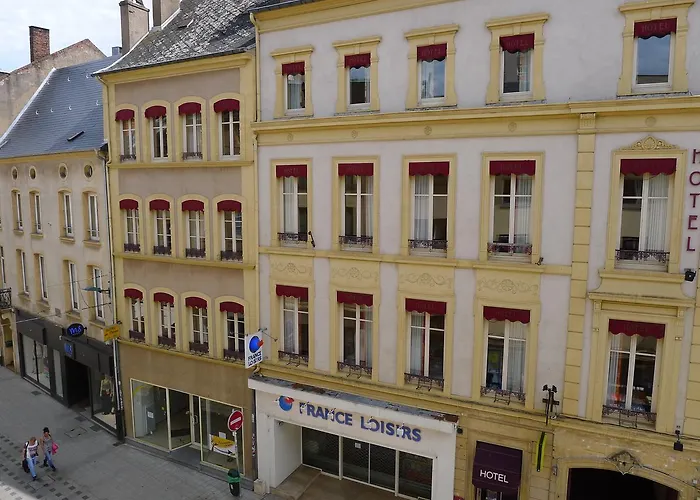 Logis-hôtel Des Oliviers 2*