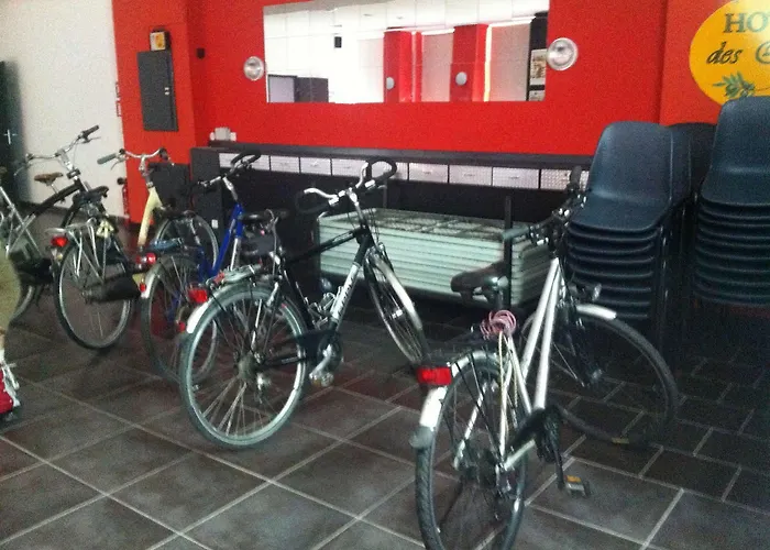 Logis-hotel Des Oliviers Ξενοδοχείο 2*